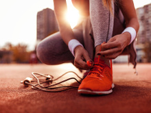 Faut-il manger ou être à jeun avant de faire du sport ? Ces médecins répondent