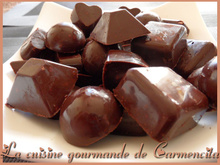 Chocolat craquant aux pignons et noisettes