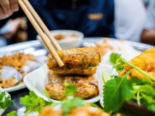 François-Régis Gaudry nous fait voyager avec ses “coussins du Paradis”, des raviolis ultra faciles à faire avec des feuilles de riz