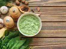 François-Régis Gaudry partage cette sauce aux herbes aussi gourmande que polyvalente à tester sans attendre