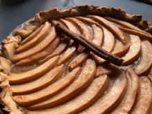 Tarte fine aux pommes au beurre demi-sel et à la cannelle 