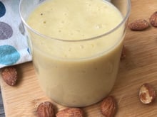 Smoothie petit-déjeuner au lait d’amande
