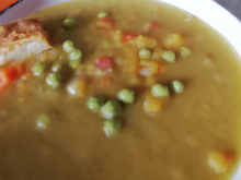 Soupe de pois cassés au curry