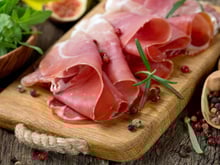 Rappel de produit chez Carrefour : vendu partout en France, ce jambon sec est contaminé par la listéria