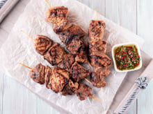 Brochettes de bœuf marinées