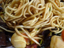 Nouilles chinoises aux saint jacques