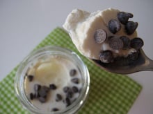 Yaourt à la vanille et au chocolat