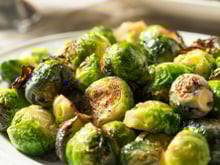 Avec cette recette, une diététicienne vous promet de vous faire aimer les choux de Bruxelles