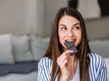 Découvrez la portion exacte de chocolat à savourer chaque jour pour profiter de ses bienfaits