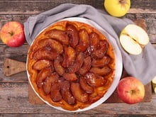 “Ça marche a tout les coups avec mes formules” : Julie Andrieu livre sa recette de la meilleure tarte Tatin