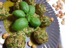 Boulettes d'agneau presto pesto aux herbes croquantes