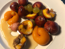 Pêches et brugnons au Muscat