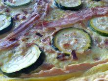 Quiche à la courgette, aux lardons et à la crème