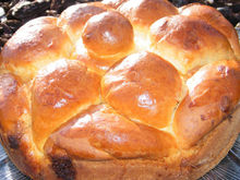 Douce brioche à la rose & chocolat blanc