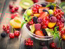 Quel liquide mettre dans une salade de fruit ?