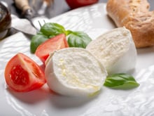Voici pourquoi vous ne devriez jamais utiliser la même mozzarella pour tous vos plats