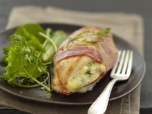 Délicieux poulet grillé au Bresse Bleu