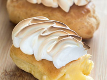 Eclair au citron meringué