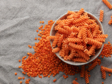 Lentilles corail, pois cassés, pois chiches… : les pâtes à base de légumineuses sont-elles bonnes pour la santé ?