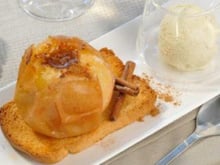 Pommes au four sur biscotte gourmande