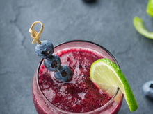 Margarita aux myrtilles