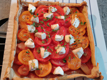 Tarte fine tomate et chèvre