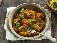 “Parfait pour ce week-end” : Philippe Etchebest a la recette de mijoté d’agneau qu’il vous faut pour Pâques !