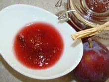 Confiture de prunes rouges