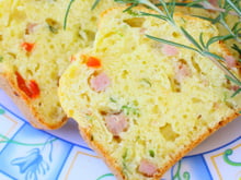 Cake jambon gruyère tomate