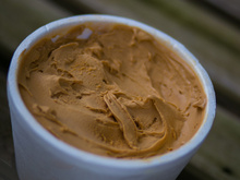 “C’est une nouvelle aventure pour moi” : ce célèbre pilote de Formule 1 lance sa marque de glaces, allégées en calories !
