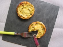 Tartelettes 'tatin' de courgettes au jambon de Vendée