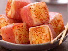 Brochette de fromage de Pur Brebis Pyrénées et jambon de Bayonne au piment d'Espelette