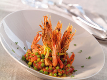 Gambas à l'ail et sa gourmandise de pois à la provençale