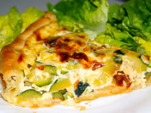 Quiche aux courgettes, chèvre et tomates séchées