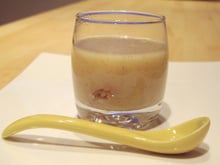 Velouté de topinambours à la vanille et à la châtaigne