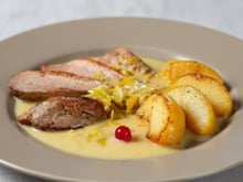 Magret de canard aux pommes et au cidre