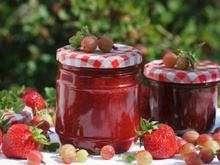 Ni couteau, ni élastique : voici la meilleure astuce pour ouvrir un bocal trop serré facilement