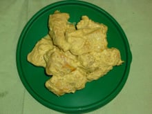 Curry de poulet, crème fraîche et champignons