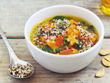 5 trucs à rajouter dans sa soupe pour faire le plein de protéines