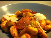 Gnocchi aux aubergines tomates frit