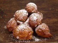 Pets de nonne (beignets à la pâte à choux)