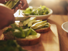 Vrai ou faux : l’avocat fait-il grossir ?