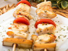 Brochette de filet de poulet mariné