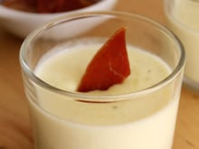 Pana cotta au Cantal, chips de jambon d'Auvergne