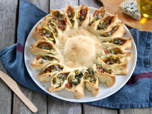 Pizza soleil aux courgettes, jambon et Fourme d'Ambert