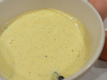 Crème anglaise à la vanille de madagascar au soupçon de poivre de sichuan