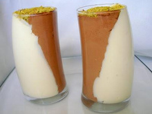 Duo de mousse au chocolat noir et blanc rapide