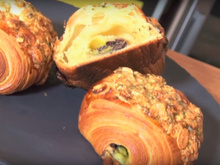 Pains au chocolat ou Chocolatines pistache-amande