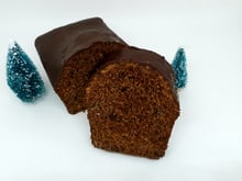 Pain d'épices nappé au chocolat