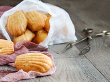 Madeleine au camembert